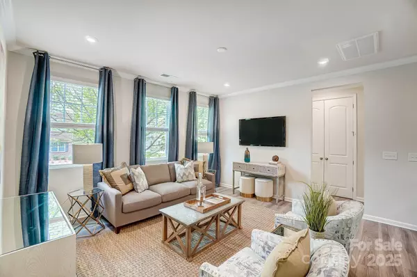 Davidson, NC 28036,16728 Summers Walk BLVD