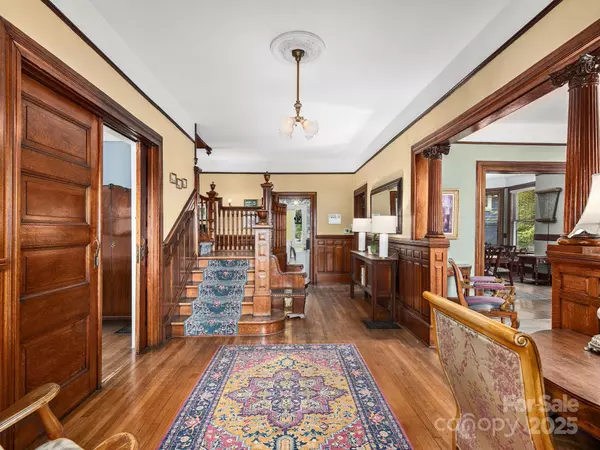 Asheville, NC 28801,176 E Chestnut ST