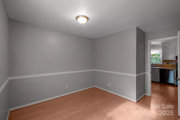 Rock Hill, SC 29732,570 Scaleybark RD