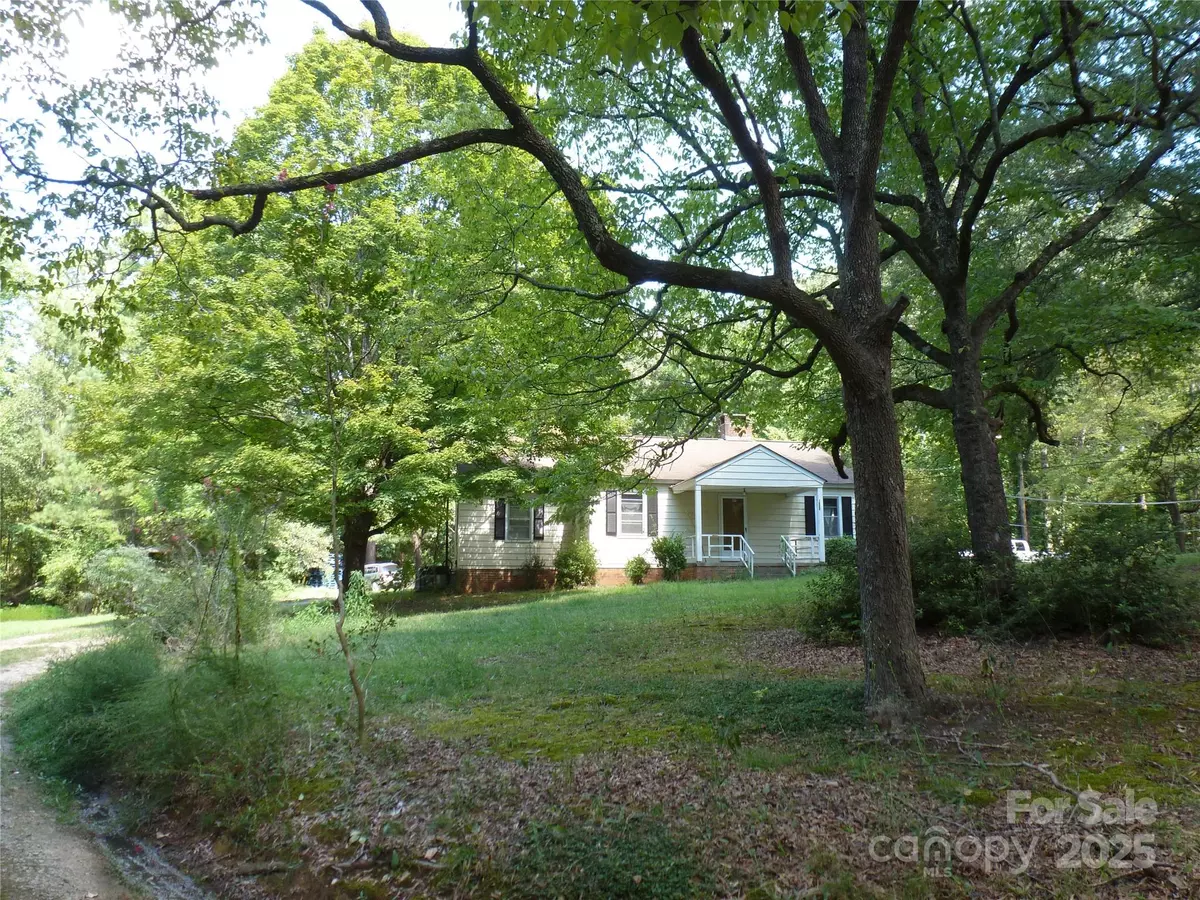 Lancaster, SC 29720,1007 Old Thompson AVE