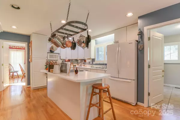 Fairview, NC 28730,51 Windy Acres DR