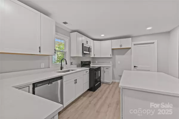 Gastonia, NC 28052,816 Miller ST