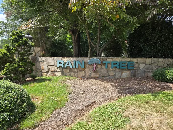 Winston Salem, NC 27104,178 Driftwood LN