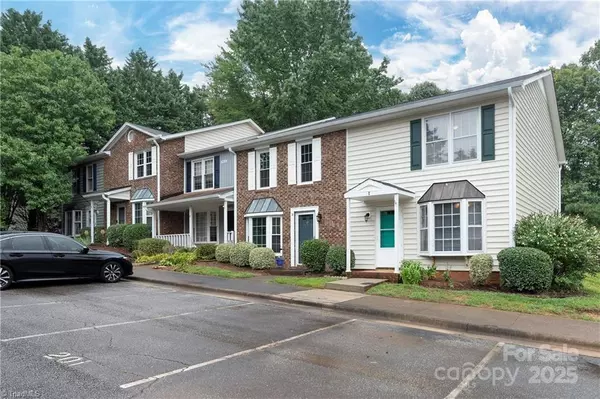 Greensboro, NC 27409,911 Shelby DR #E