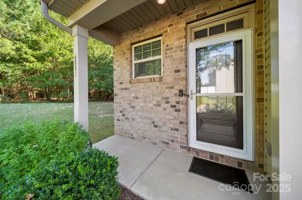 Fort Mill, SC 29707,6001 Sweetbay LN