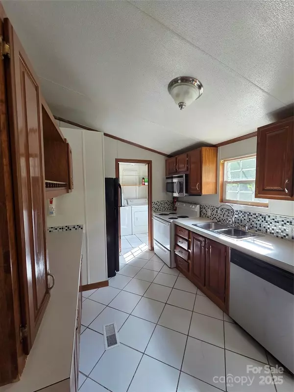 Whittier, NC 28779,117 Nakoma PL