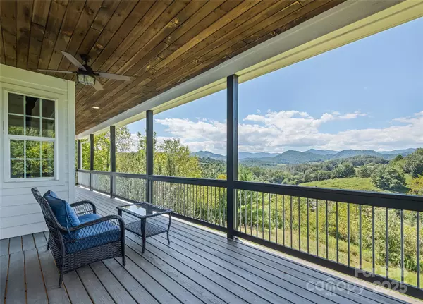 Clyde, NC 28721,179 Goldfinch LN