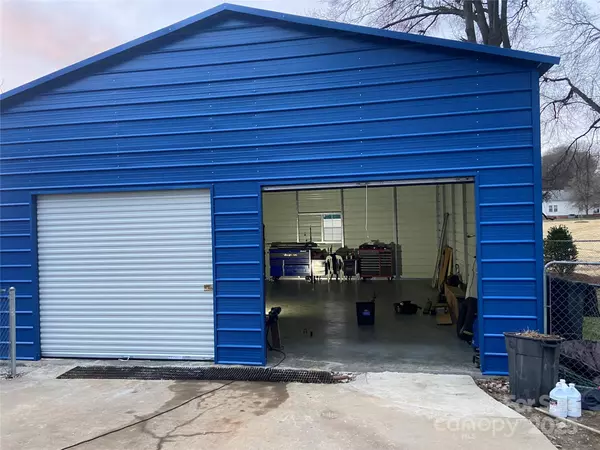 Concord, NC 28025,304 Misenheimer DR NW