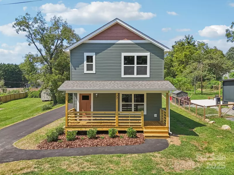 17 White AVE, Asheville, NC 28803