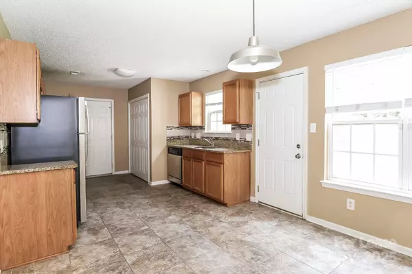 Charlotte, NC 28269,2419 Fairstone AVE