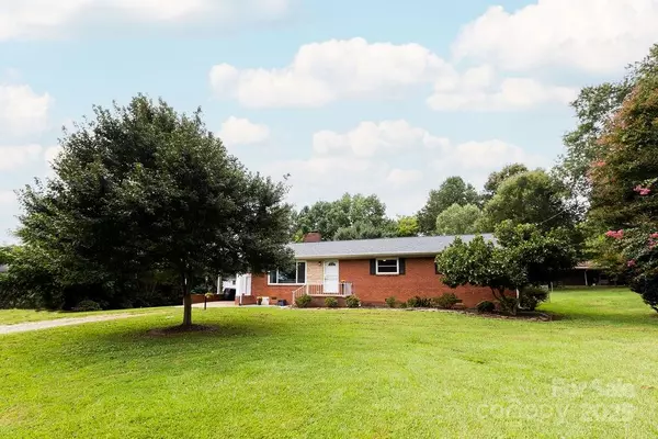 Lincolnton, NC 28092,2274 Country Club RD