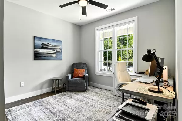 Morganton, NC 28655,255 Eagles LNDG