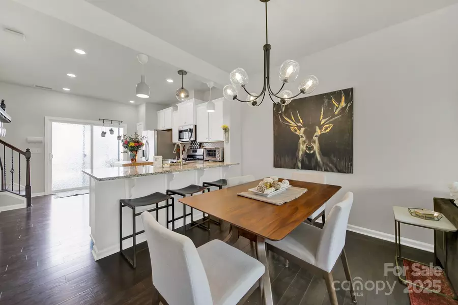 6946 Walnut Branch LN, Charlotte, NC 28277