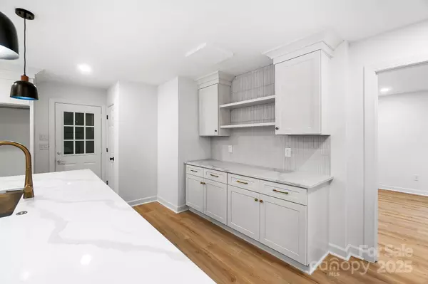 Gastonia, NC 28056,3323 Lincoln LN