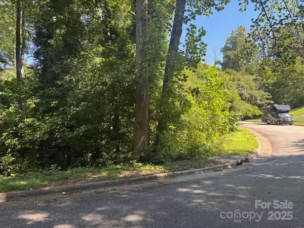 Hickory, NC 28601,1541 & 1531 9th Street LN NW