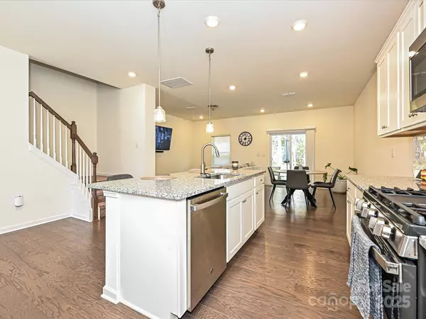 Matthews, NC 28104,348 Abington ST