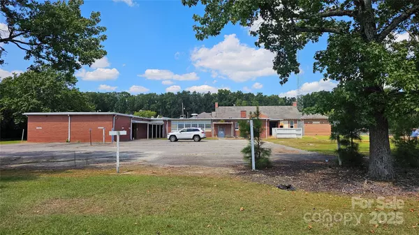 Dillon, SC 29536,901 9th AVE S