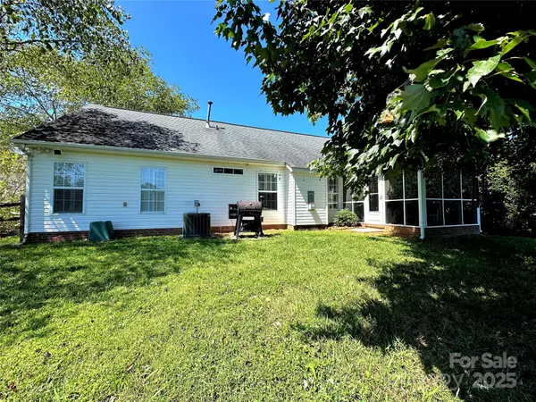 Charlotte, NC 28269,3900 Canterbrook DR