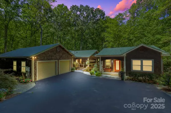 Horse Shoe, NC 28742,457 Hearthstone WAY