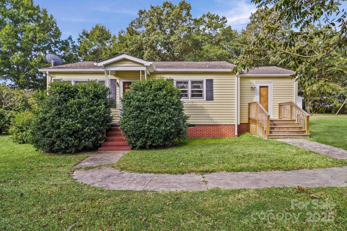 Marshville, NC 28103,6008 Old Goldmine RD