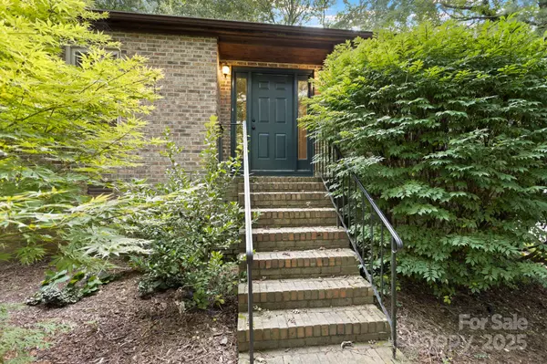 Flat Rock, NC 28731,207 Mint WAY