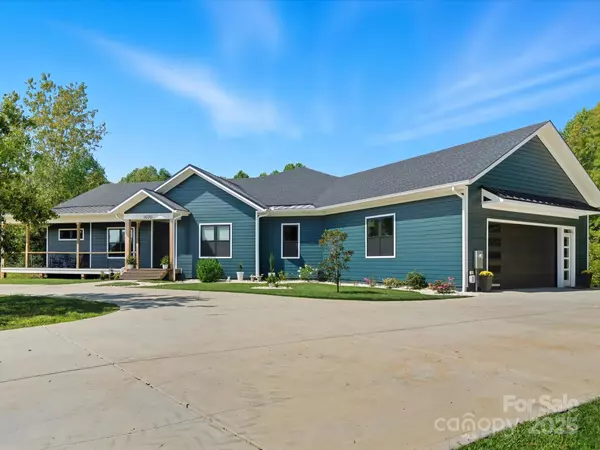 Mooresville, NC 28115,1070 Saddle Back LN