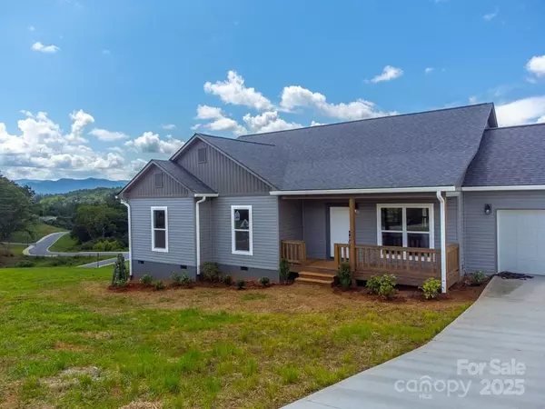 Franklin, NC 28734,381 Scenic Ridge CIR