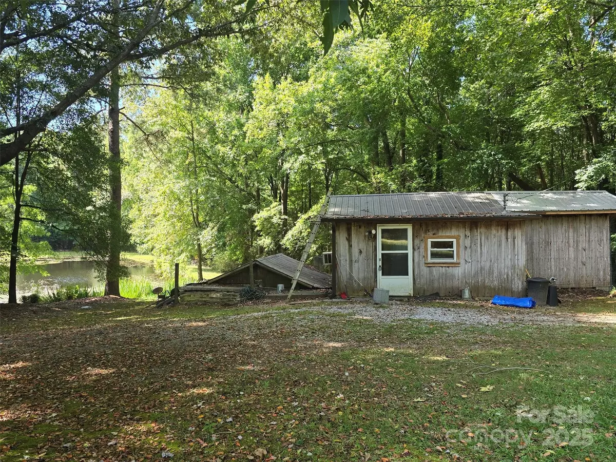 Star, NC 27356,248 Bird Haven LN