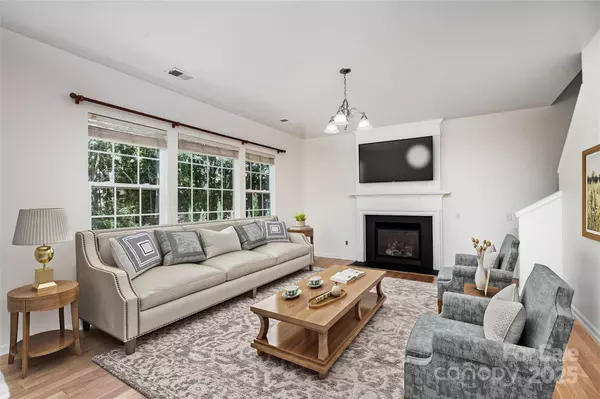 Charlotte, NC 28262,2205 Arbor Vista DR