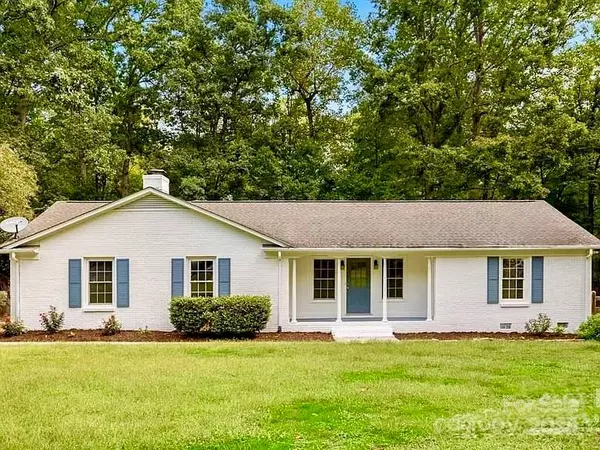 2411 Kimway DR, Matthews, NC 28105