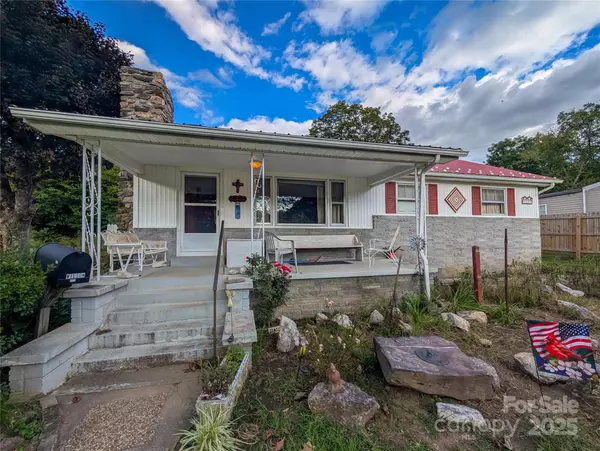 Burnsville, NC 28714,165 Cattail Creek RD