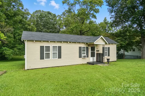 Lowell, NC 28012,505 Park CIR