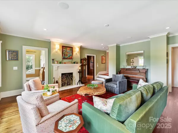 Charlotte, NC 28207,2526 Sherwood AVE