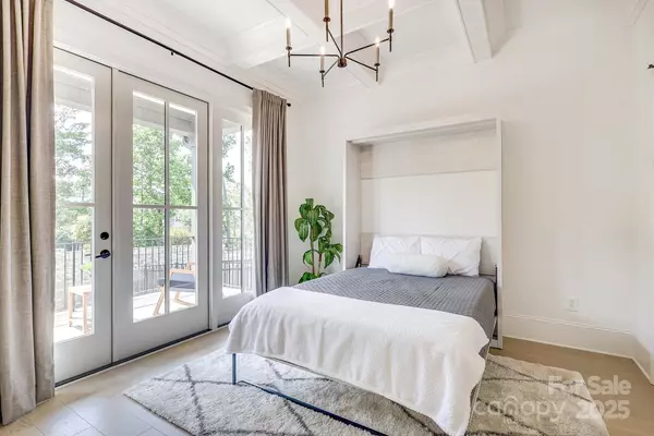 Charlotte, NC 28209,5511 Fairview RD