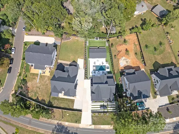 Charlotte, NC 28209,5511 Fairview RD