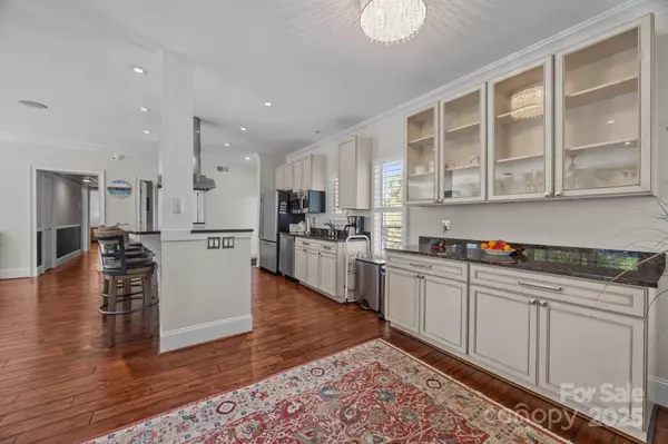 Charlotte, NC 28202,224 N Poplar ST #9