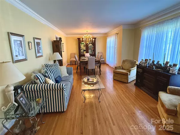 Charlotte, NC 28227,7632 Rolling Hill RD