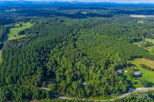 Tryon, NC 28782,135 Medford RD