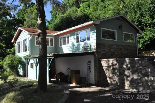 502 Meadowlark DR, Tryon, NC 28782