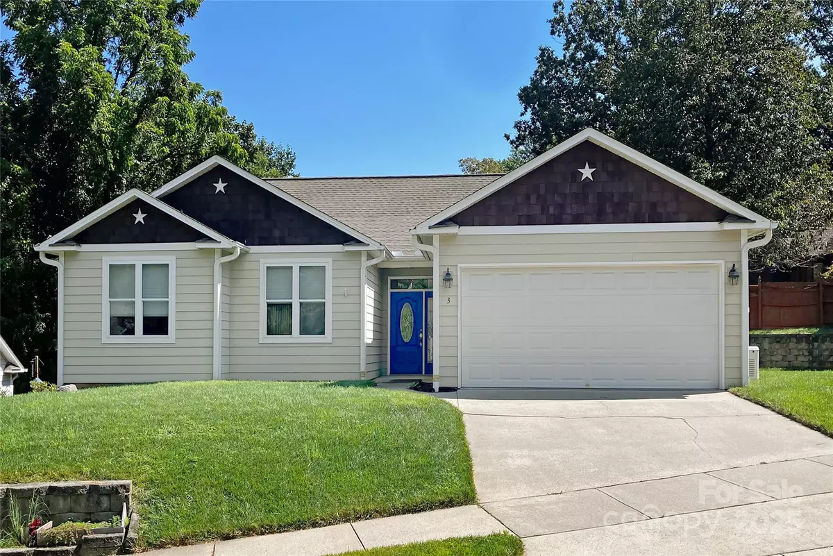 Asheville, NC 28806,3 Catalina CT