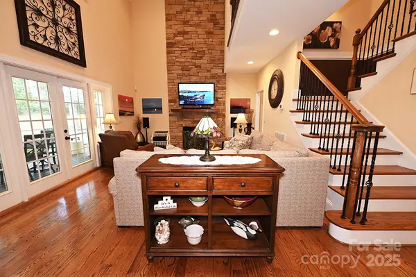 Maiden, NC 28650,1452 Kinks DR