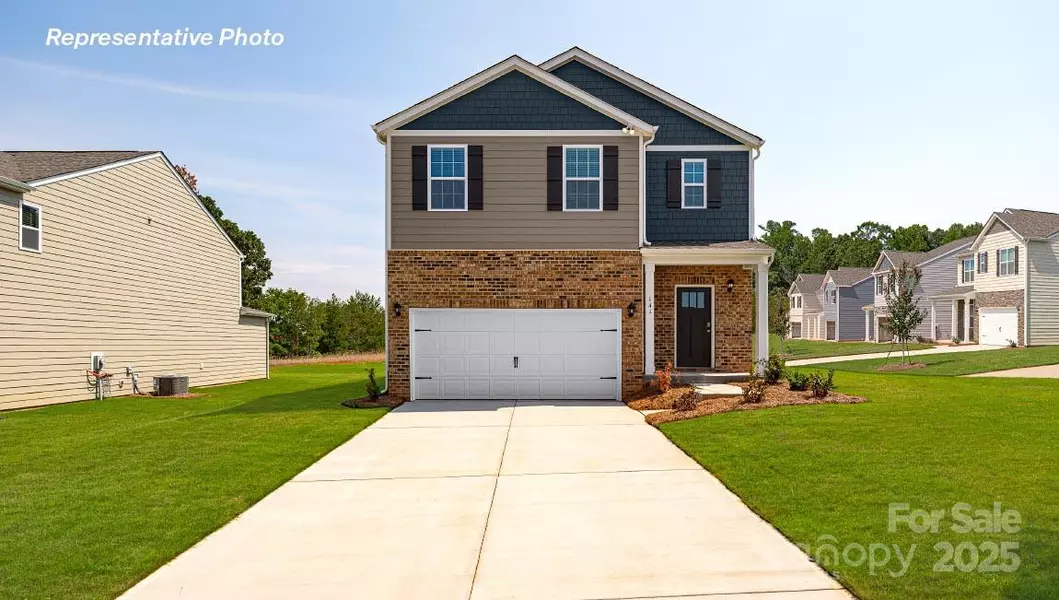1362 37th Avenue LN NE, Hickory, NC 28601