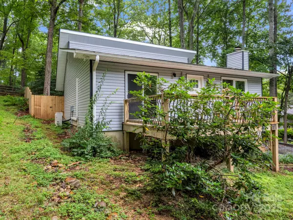 Asheville, NC 28803,17 Valleywood CT