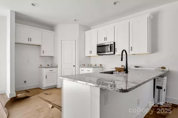 Harmony, NC 28634,109 Indian Wells CT