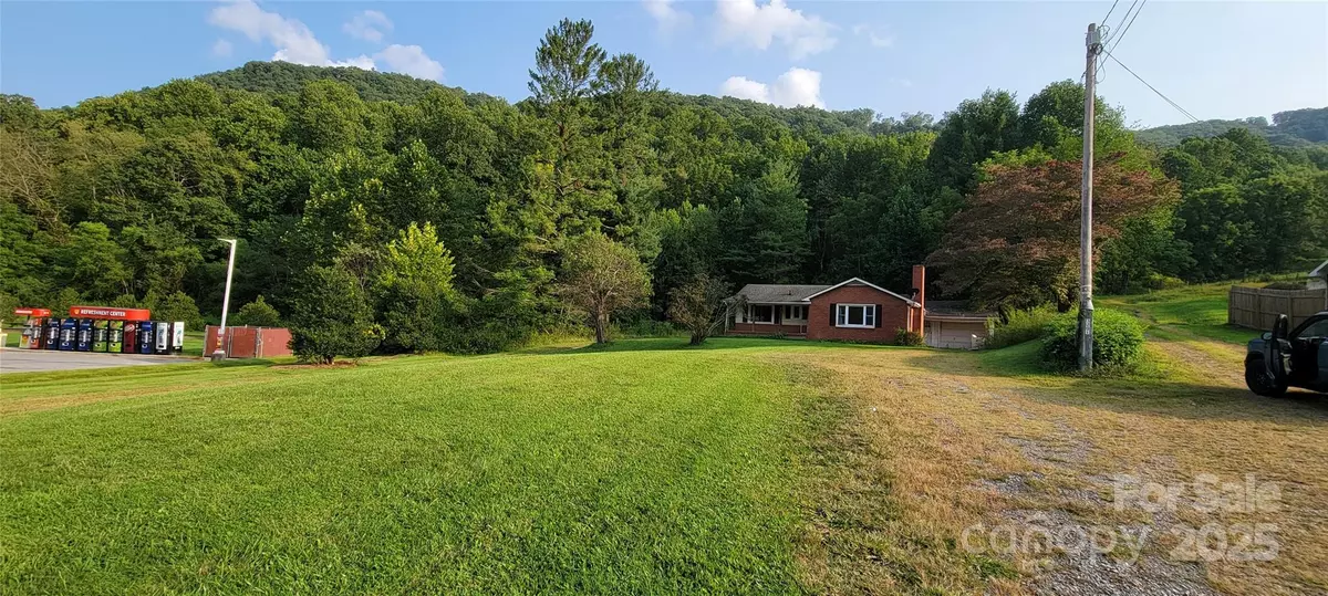 Waynesville, NC 28786,3201 Dellwood RD