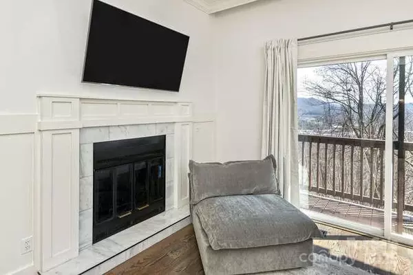 Asheville, NC 28801,426 Windswept DR