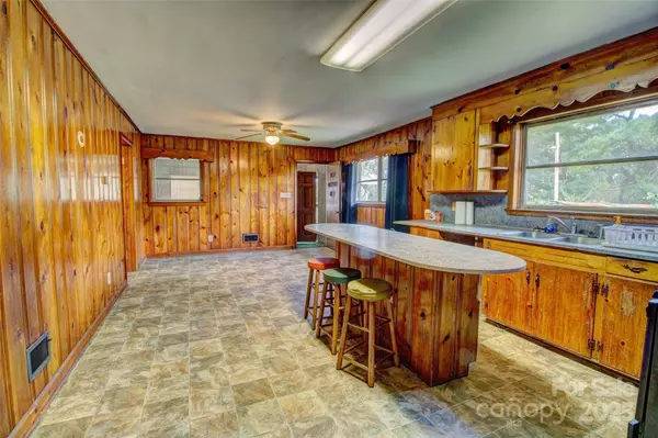 Shelby, NC 28150,2646 New Prospect Church RD