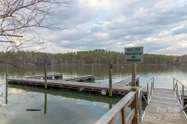 Valdese, NC 28690,3087 Bear Paw AVE NW #19