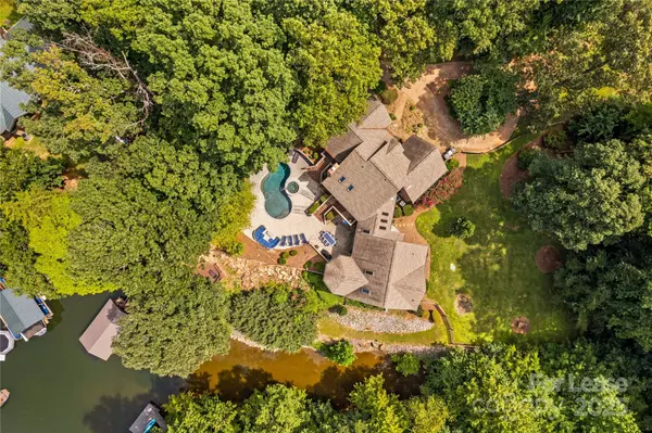 Mooresville, NC 28117,709 Normandy RD