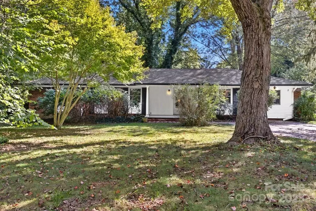 Asheville, NC 28804,2 Fernbrook PL